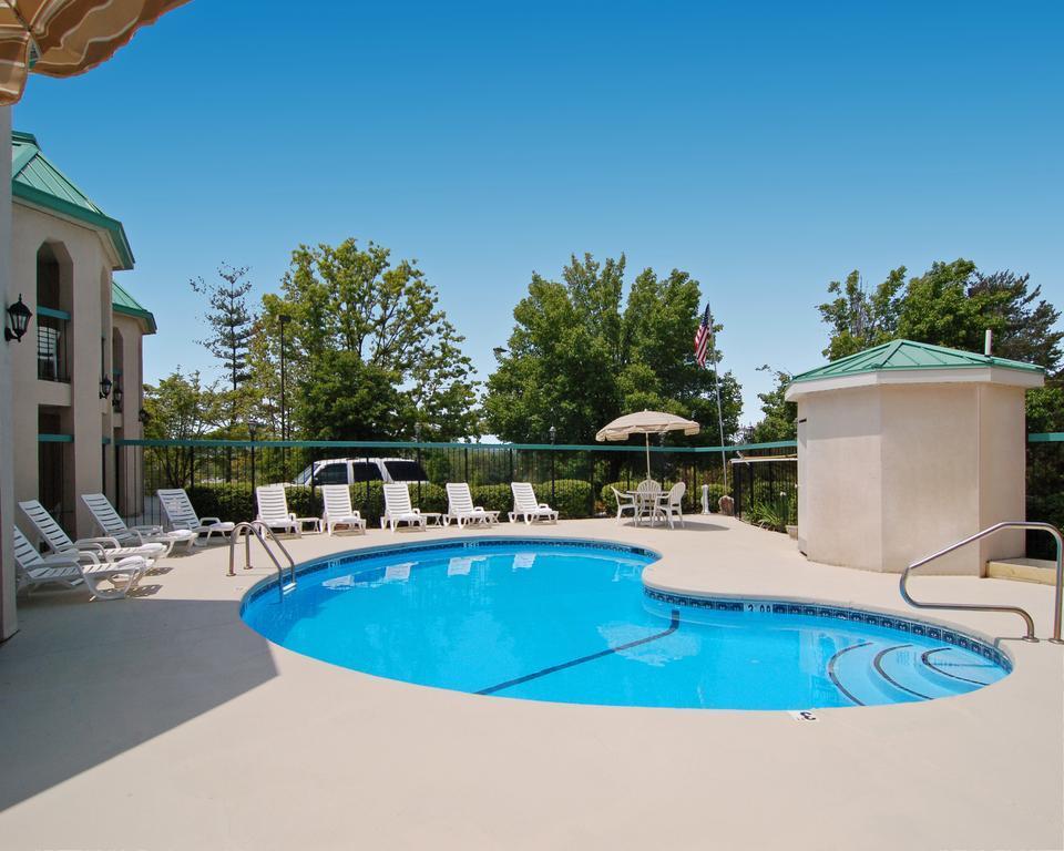 Econo Lodge Hendersonville Eksteriør billede
