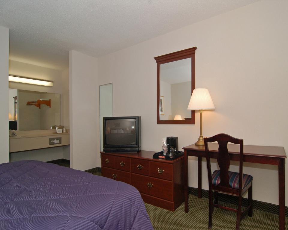 Econo Lodge Hendersonville Eksteriør billede
